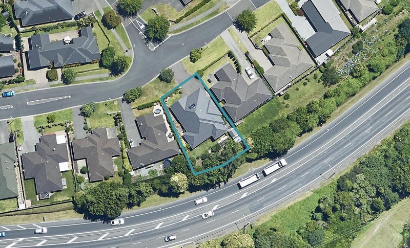 99 Chater Avenue, Bethlehem, Tauranga - Carousel 1