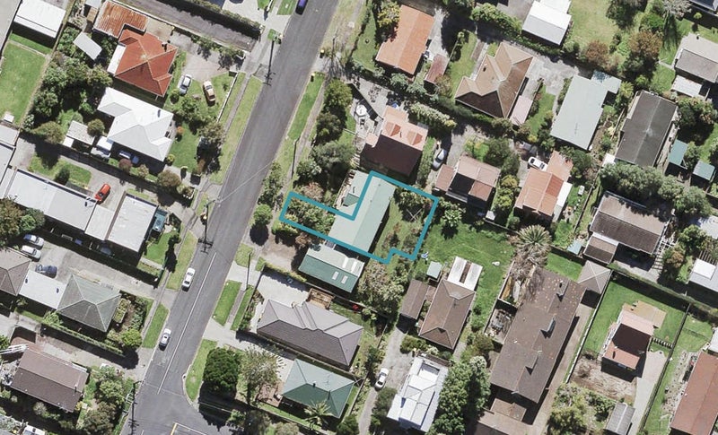 87B Lynwood Road, New Lynn, Auckland - Carousel 1