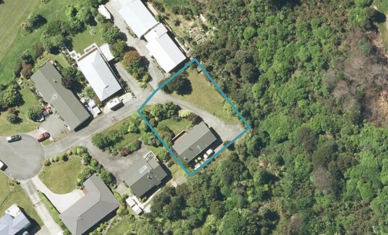 18 Rimu Terrace, Waikawa, Picton - Carousel 1