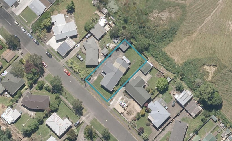 7 Turoa Road, Whanganui East, Whanganui - Carousel 1