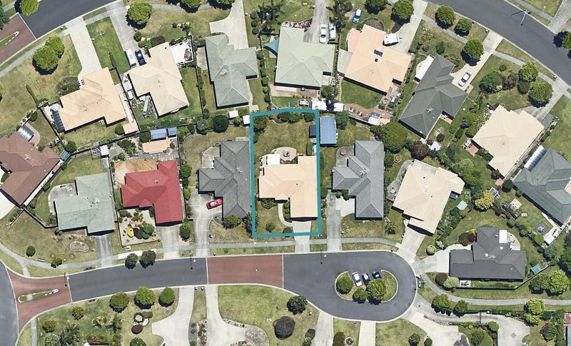 9 Primrose Place, Papamoa Beach, Papamoa - Carousel 1