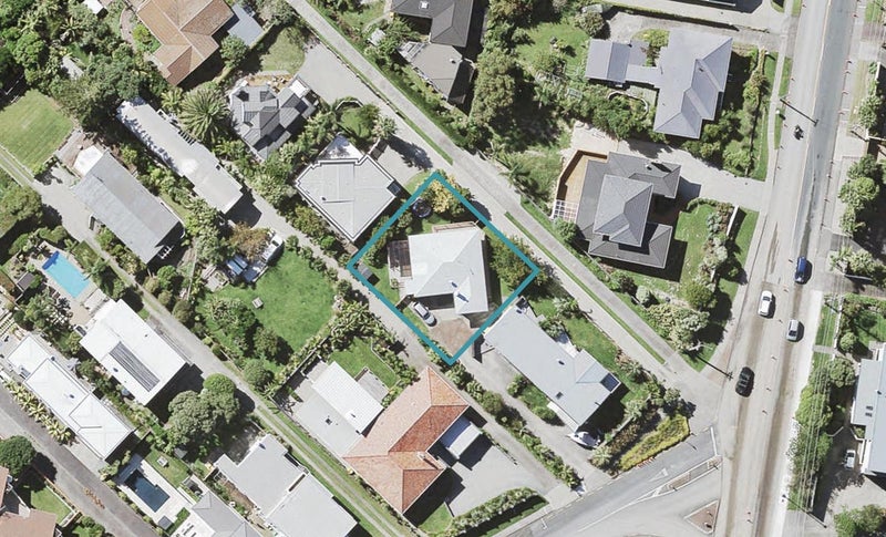 162B Aberdeen Road, Campbells Bay, Auckland - Carousel 1