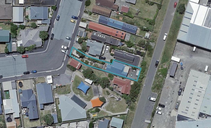 85 Apu Crescent, Lyall Bay, Wellington - Carousel 1
