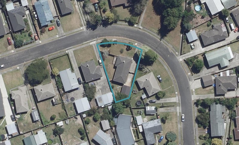 22 Aspiring Crescent, Chartwell, Hamilton - Carousel 1
