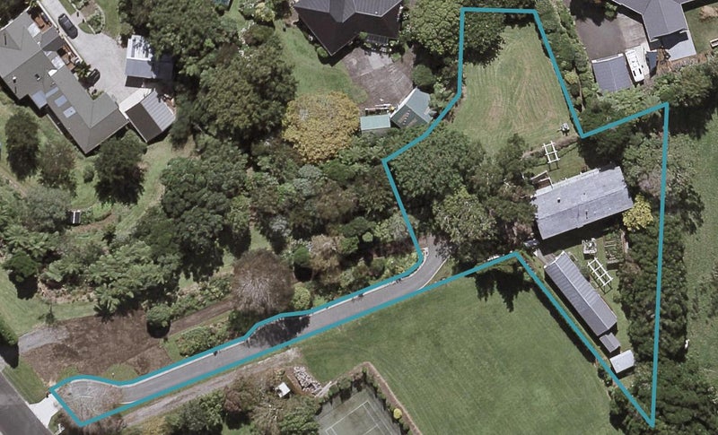 99 Queens Road, Glen Avon, New Plymouth - Carousel 1