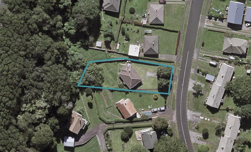 56 Glenpark Avenue, Frankleigh Park, New Plymouth - Carousel 1