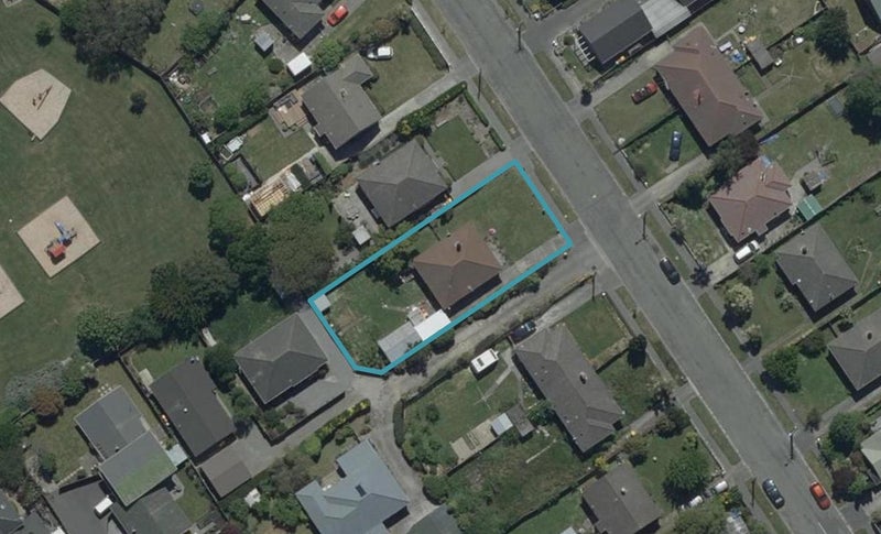 15 Pitcairn Crescent, Bryndwr, Christchurch - Carousel 1