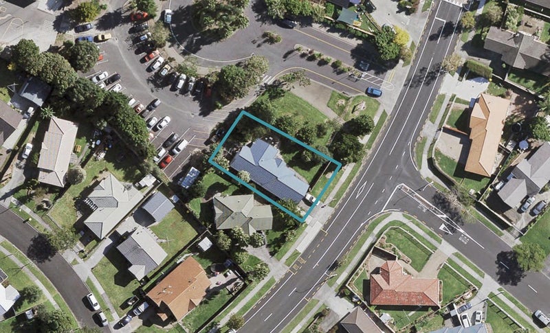 60 Riverton Drive, Randwick Park, Auckland - Carousel 1