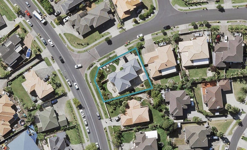 128 Killybegs Drive, Pinehill, Auckland - Carousel 1