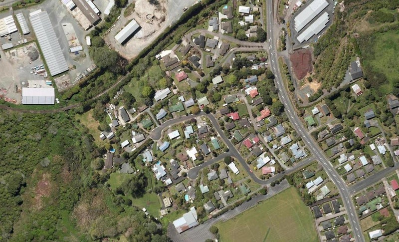 2 Whitelaw Place, Kamo, Whangarei - Carousel 1
