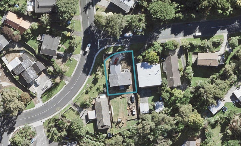2 Awaruku Road, Torbay, Auckland - Carousel 1