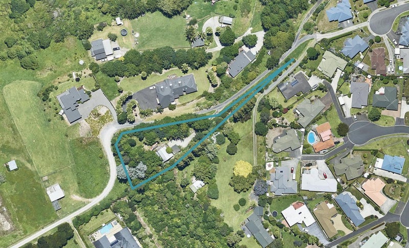 52A Pyes Pa Road, Pyes Pa, Tauranga - Carousel 1