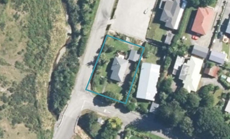 12 Kowhai Street, Karoro, Greymouth - Carousel 1