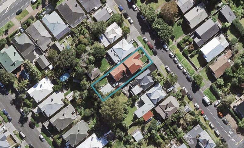 42 Ariki Street, Grey Lynn, Auckland - Carousel 1