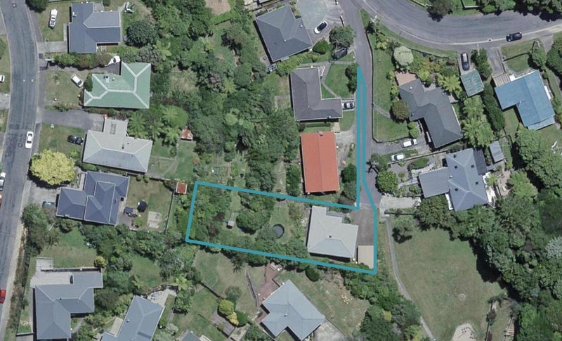 4 Kiwi Place, Tawa, Wellington - Carousel 1