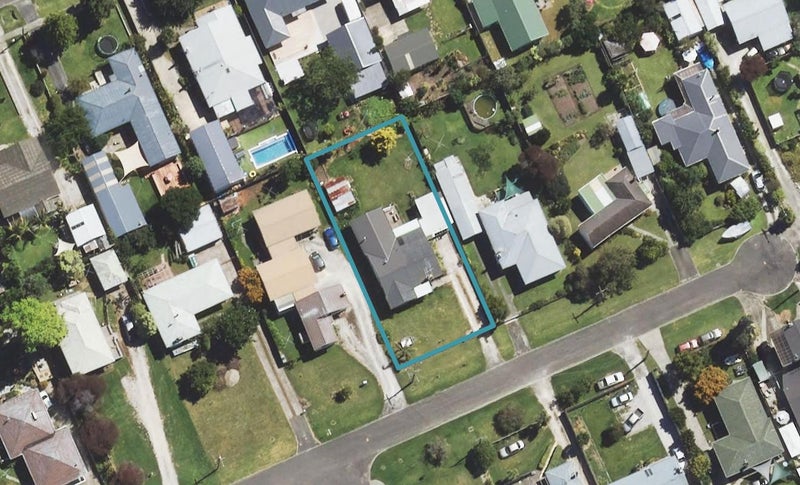 16 Kingsley Street, Whataupoko, Gisborne - Carousel 1