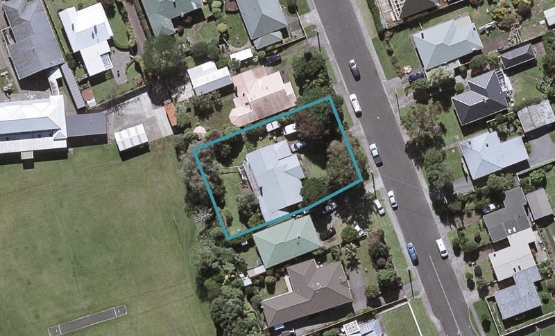 6 Hursthouse Street, Vogeltown, New Plymouth - Carousel 1