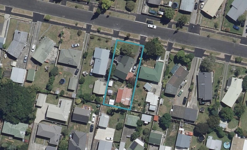 17 Mooney Street, Nawton, Hamilton - Carousel 1