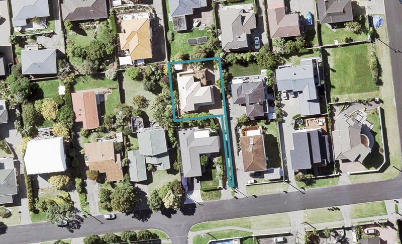 14A Hyde Road, Rothesay Bay, Auckland - Carousel 1
