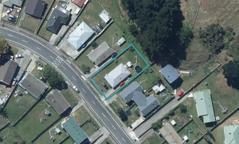 104 Corinna Street, Waitangirua, Porirua - Carousel 1