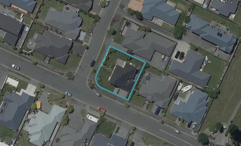 18 Te Pihopa Way, Aidanfield, Christchurch - Carousel 1