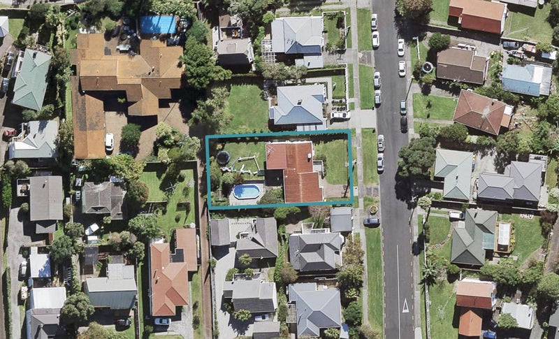 2 Roseberry Avenue, Birkenhead, Auckland - Carousel 1