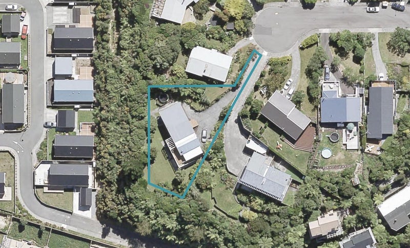 15 Wattle Grove, Maungaraki, Lower Hutt - Carousel 1