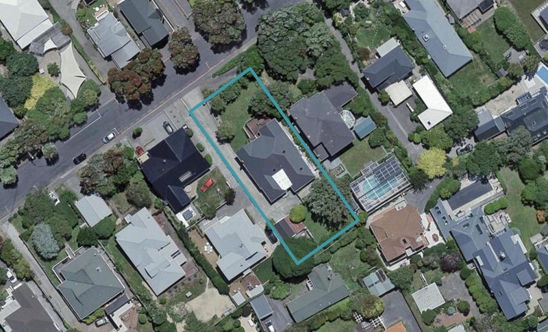 19 Everest Street, Khandallah, Wellington - Carousel 1