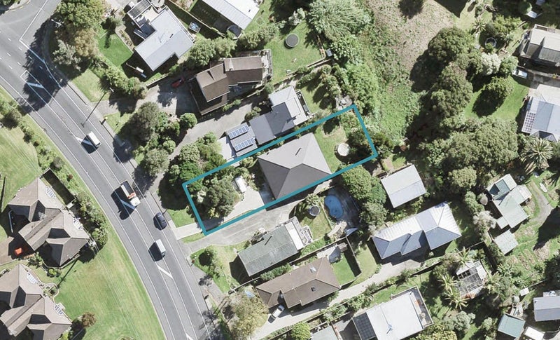 434 Whangaparaoa Road, Stanmore Bay, Whangaparaoa - Carousel 1