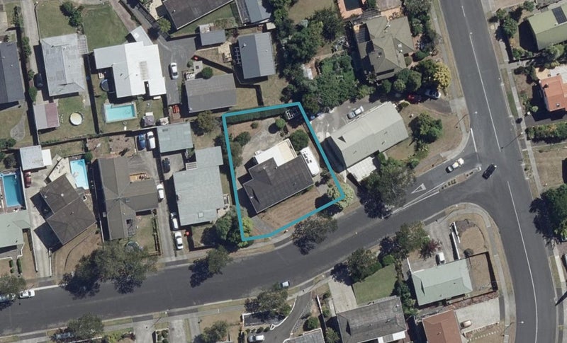 4 Amanda Avenue, Dinsdale, Hamilton - Carousel 1