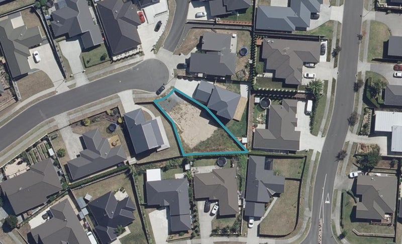 8A Iris Place, Grandview Heights, Hamilton - Carousel 1