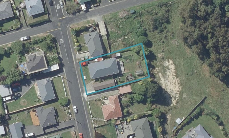 7 Shulma Street, Abbotsford, Dunedin - Carousel 1