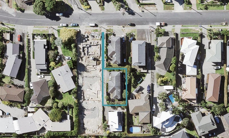39A Devon Road, Bucklands Beach, Auckland - Carousel 1