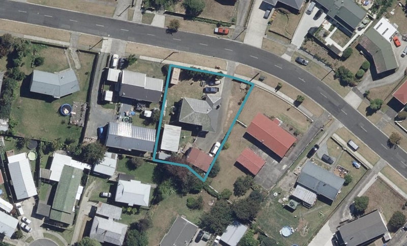 36 McKay Drive, Temple View, Hamilton - Carousel 1