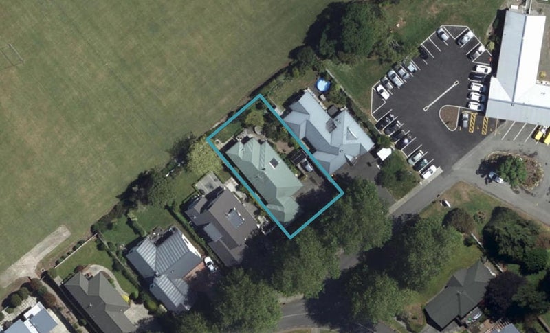 1 Alexandra Grove, Richmond - Carousel 1