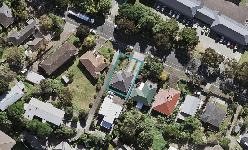 25 Sainsbury Road, Mount Albert, Auckland - Carousel 1