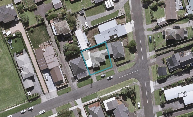 27 Puni Street, Fitzroy, New Plymouth - Carousel 1