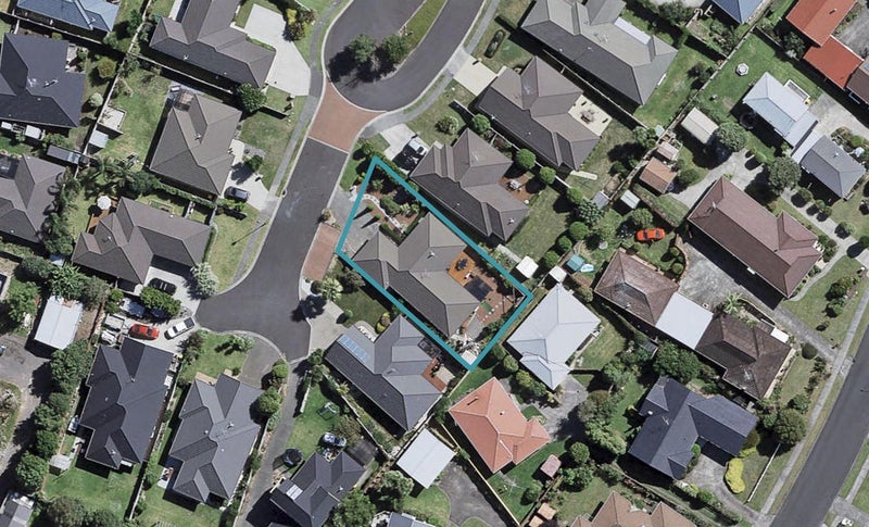 17 Wroxton Place, Waiuku, Waiuku - Carousel 1