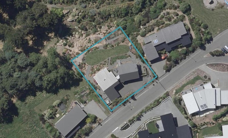 7 Quarry Hill Terrace, Kennedys Bush, Christchurch - Carousel 1
