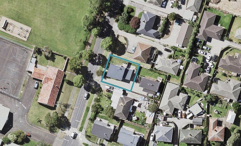 96A Castledine Crescent, Glen Innes, Auckland - Carousel 1