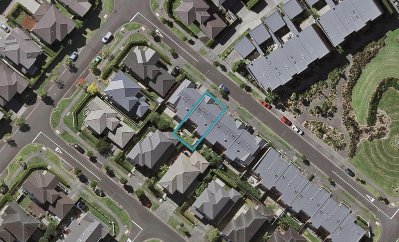 11 Singleton Avenue, Stonefields, Auckland - Carousel 1