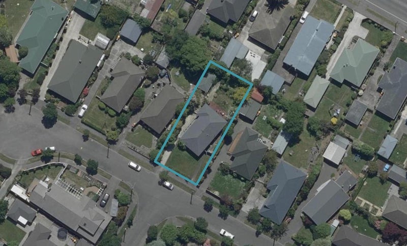 10 Sandringham Place, Bryndwr, Christchurch - Carousel 1