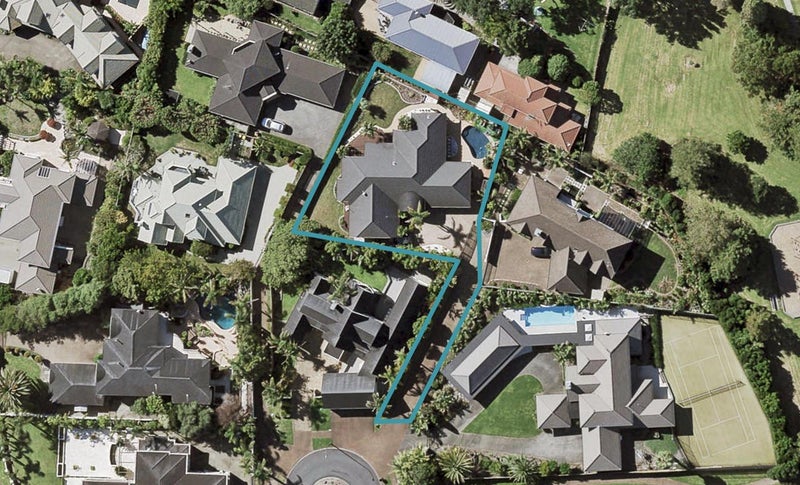 70 Manor Park, Sunnyhills, Auckland - Carousel 1