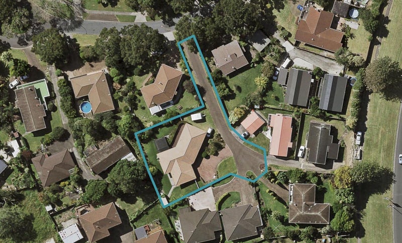 33 Derrimore Heights, Clover Park, Auckland - Carousel 1