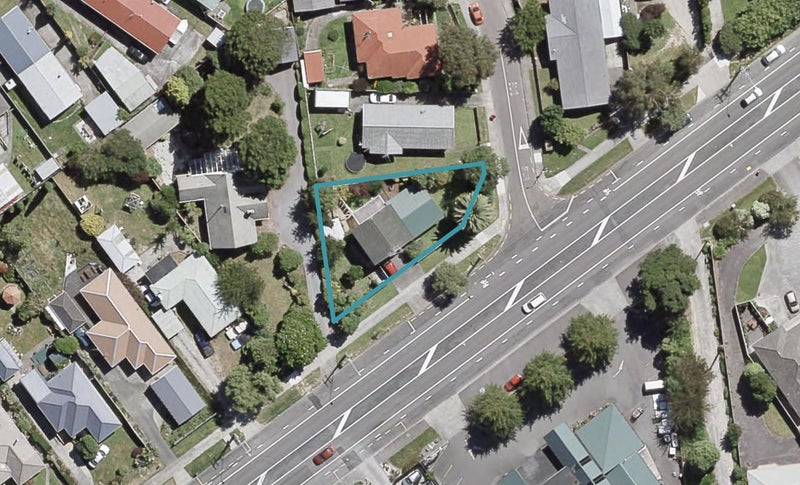 1059 Fergusson Drive, Clouston Park, Upper Hutt - Carousel 1