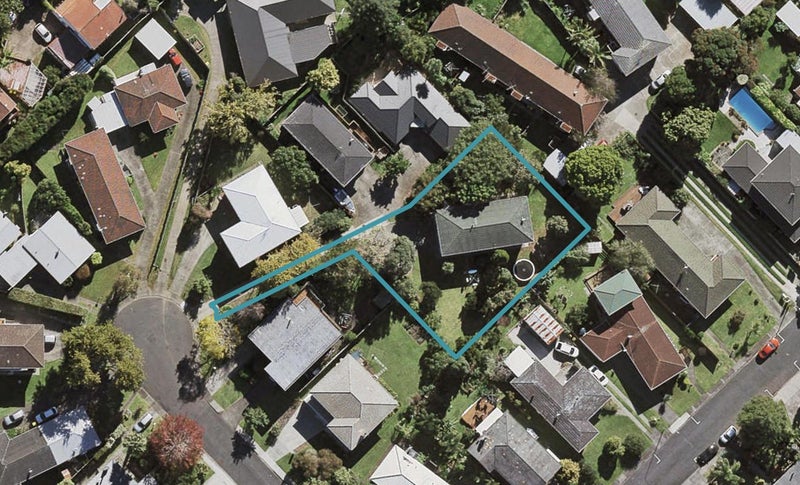 43 Evelyn Place, Hillcrest, Auckland - Carousel 1