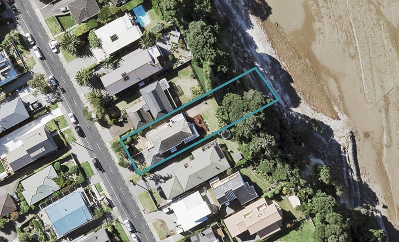 88 Clovelly Road, Bucklands Beach, Auckland - Carousel 1