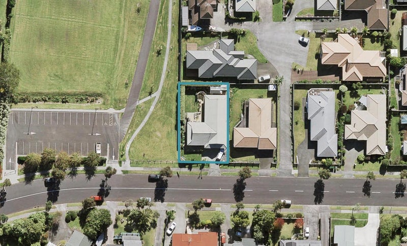 5A Picasso Drive, West Harbour, Auckland - Carousel 1