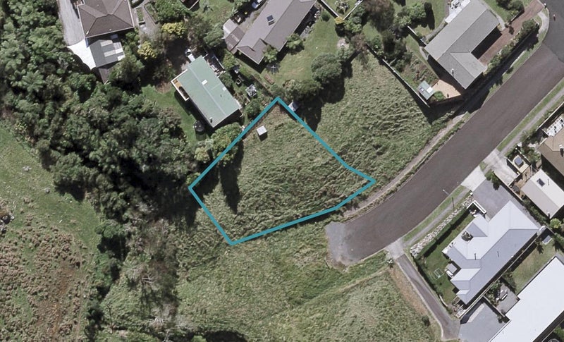 6 Cunningham Lane, Oakura, Ōakura - Carousel 1