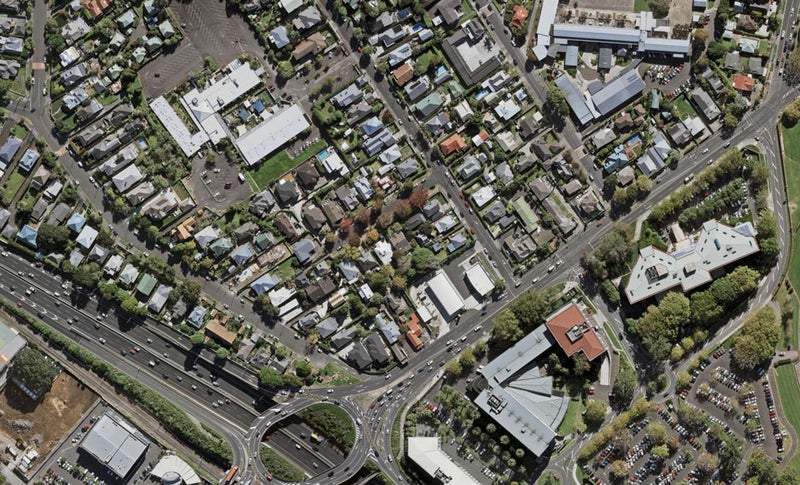 1/2B Avice Street, Remuera, Auckland - Carousel 1